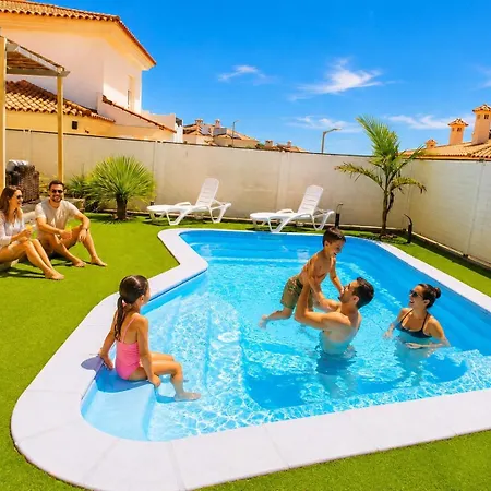 别墅 Cosy With Private Pool *